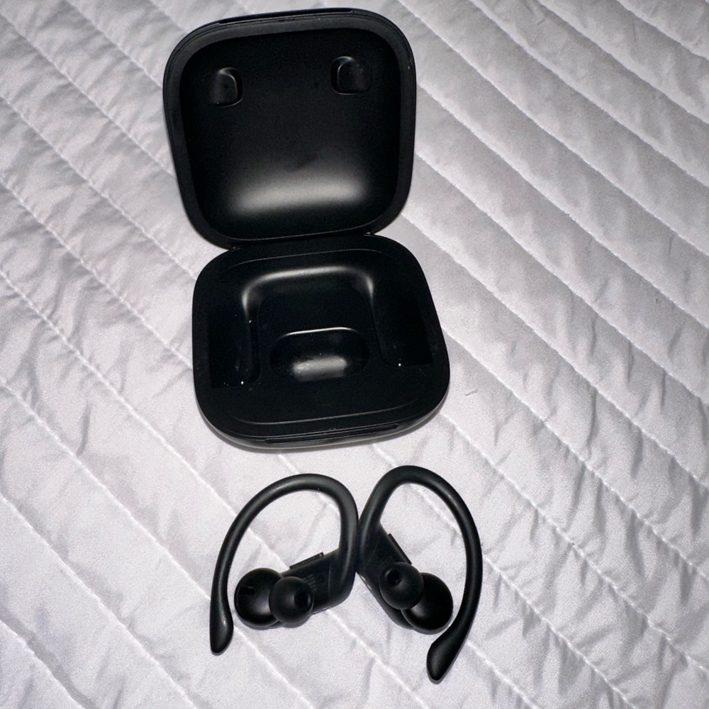 Beats Powerbeats Pro Wireless Earbuds